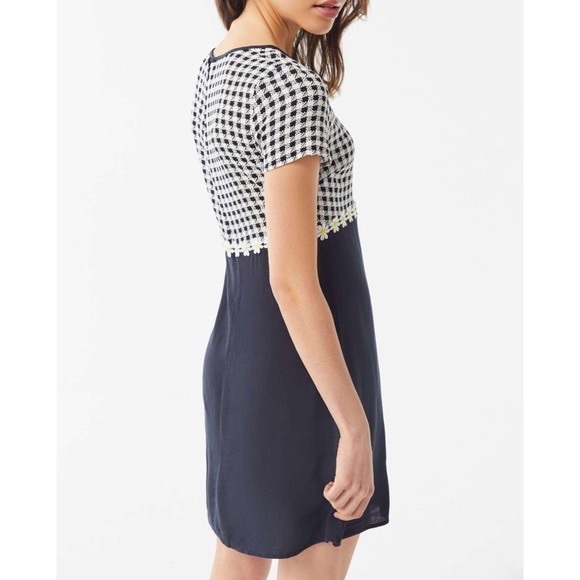 Urban Outfitter Daisy Gingham Short Sleeve Mini Dress - Picture 3 of 8
